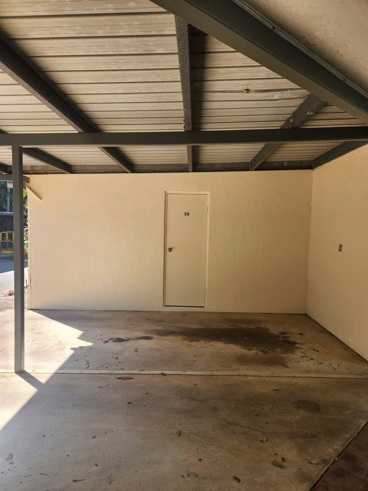 Garage Floor & Walls